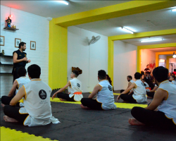 artes en cementerios de mendoza Escuela Shen - Sede Maipú