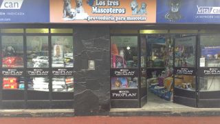 shops to buy dogs in mendoza Los tres Mascoteros
