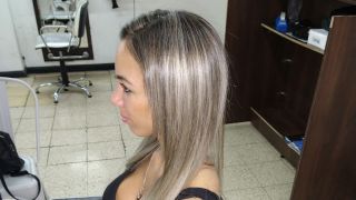 mechas balayage en mendoza Peluqueria Ibañez Gloss Mendoza Extensiones Peinados Cortés Recogidos balayage Color Unisex centro ciudad