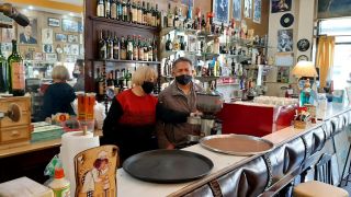 cafeteria de gatos en mendoza Cafe Sportman - Desde 1938