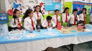 clases robotica ninos mendoza Colegio Tomás Alva Edison